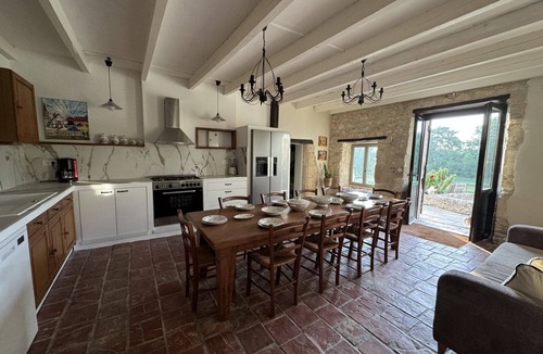La Sauvetat-du-Dropt House | Maison de Guillegorce - Large house with private pool in the countryside
