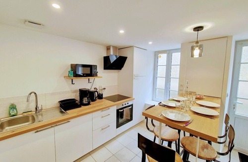 Saint-Amand-sur-Sevre House | Maison de Bourg St Amand 5pers 15min Puy du Fou