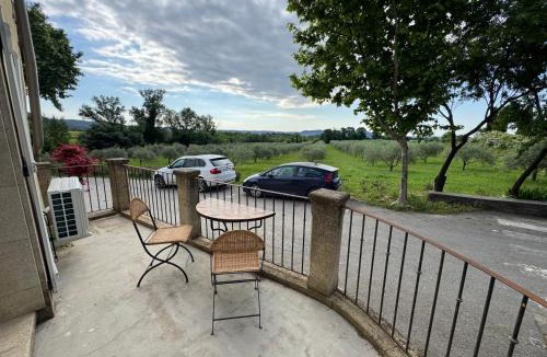 Saint-Come-et-Maruejols Apartment | Maison de charme, pleine nature