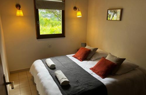 Saint-Martin-d'Ardeche House | MAISON DE VACANCES CLIMATISEE "Le Nid de Saint Martin"