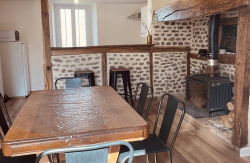 Saint-Santin-Cantales House | Maison de Bourg Cantalienne