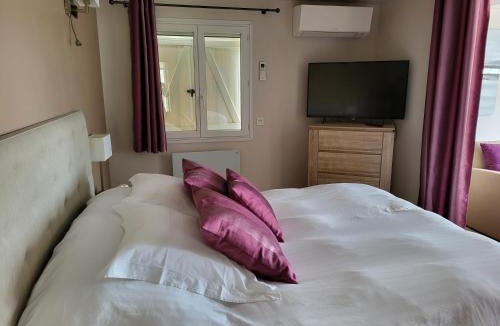 Noailles Apartment | Maison de Jade