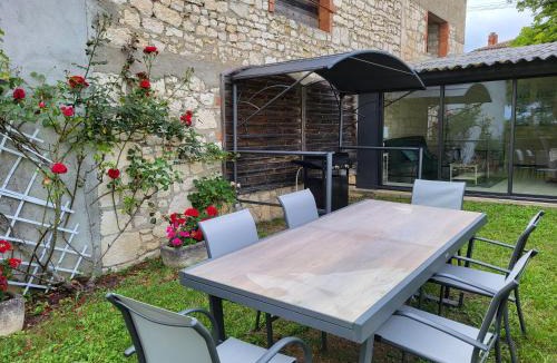 Noailles Apartment | Maison de Jade