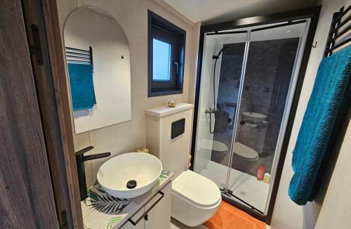 Belley Apartment | Maison de jardin vue montagne