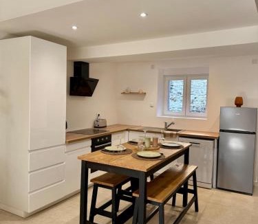 Fumay House | Maison de l'Ardoise