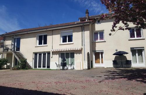 Beaune-les-Mines Apartment | Maison de l'harmonie à Limoges