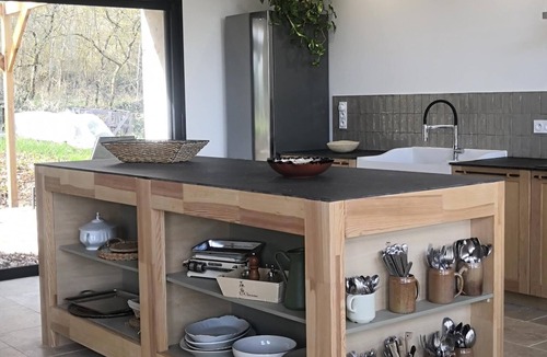 Merville House | Maison de L'orée, Grange Rénovée en Logement de Vacances