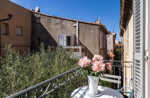 Old Town Villa | Maison de l'Ormeau