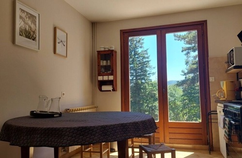 Chalmazel-Jeansagniere House | Maison de la forêt magique