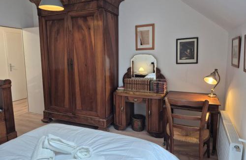 Chambourg-sur-Indre House | Maison de la Croix Verte - Gite 13 personnes a Chambourg