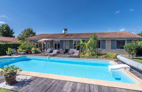 Parentis-en-Born Villa | Maison de la Côte - Three Bedroom Villa, Sleeps 6