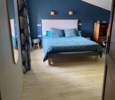 Razac-de-Saussignac House | Maison de la petite sorcière