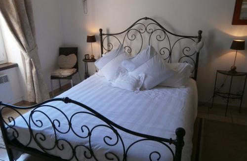 Saint-Chinian Apartment | Maison de la Place
