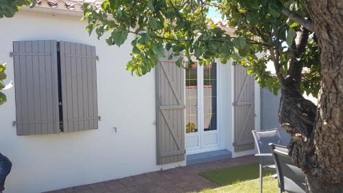 LʼIle-dʼOlonne House | Maison de Line