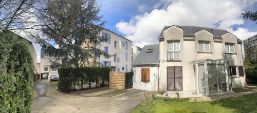 Villejuif Apartment | Maison de Longde-Appartement avec 2 chambres