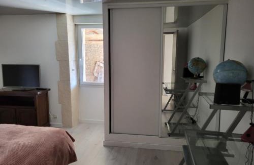 Noailles Apartment | Maison de Louna