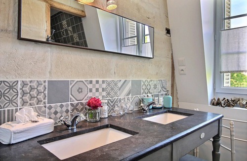 Courseulles-sur-Mer House | MAISON DE MAÎTRE IN THE HEART OF THE VILLAGE 5 MINUTES FROM THE BEACH