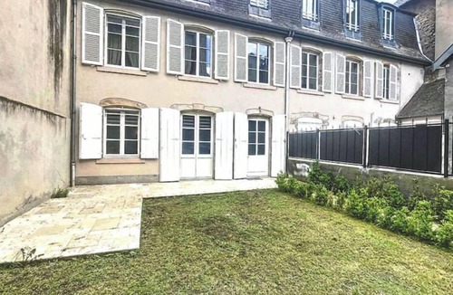 Montlucon House | Maison de Maître, Centre Ville Avec Parking