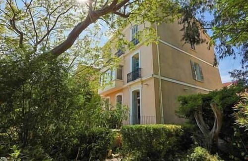 Hyeres City Centre House | Maison de Maître Centre Ville