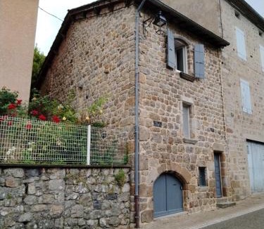 Montpezat-sous-Bauzon House | Maison de Madeleine