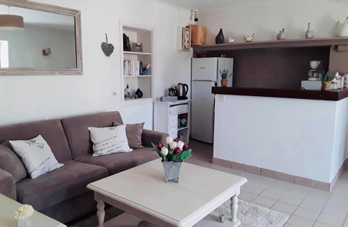 Grezels House | Maison de Marguerite, Studio Indépendant & Piscine