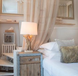 Aigues-Mortes Medieval City Bed & Breakfast | Maison De Mon Père