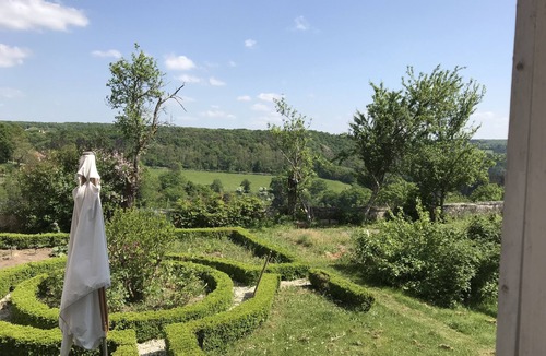 Avallon House | Maison de Noble Nicolas - Germaine