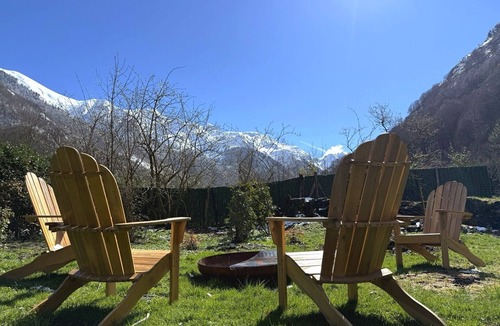 Estaing House | Maison de Pierre, Sauna and Pyrenees View