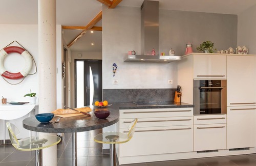 Plouarzel House | Maison de Plain Pied - Vue Mer by Interhome