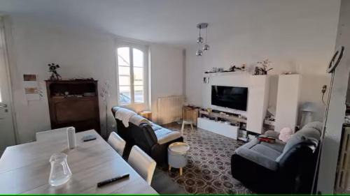 Fresnay-sur-Sarthe House | Maison de quartier de la Gare