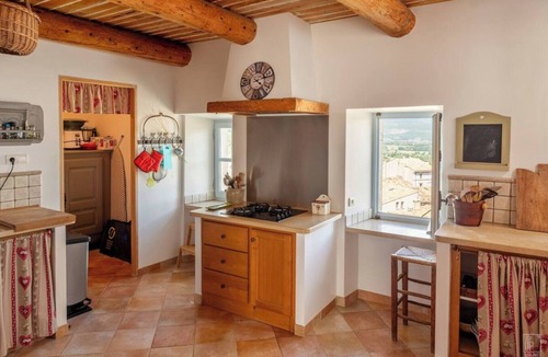 Banon House | Maison de Ramparts du 17e Avec Jacuzzi