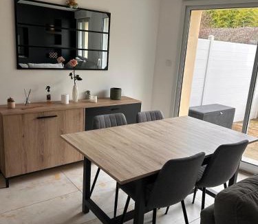 Saint-Denis-en-Bugey House | Maison de Saint-Denis-en-Bugey