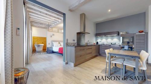 L'Isle-Jourdain Apartment | Maison de Save
