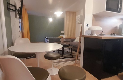 Centre-ville rive gauche Bed & Breakfast | Maison de Tourisme "le Domaine de Bachmay"