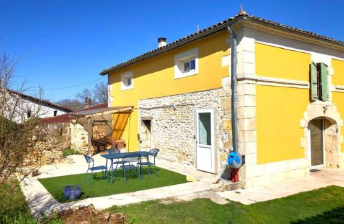 Saint-Simon-de-Bordes Villa | Maison de vacances avec piscine
