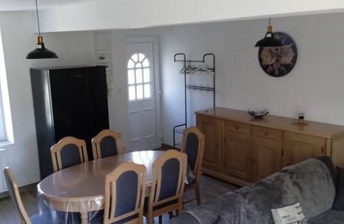 Pouru-Saint-Remy House | Maison de Vacance