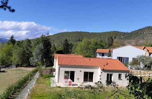 Vernet-les-Bains House | Maison de Vacances Plain Pied 6 Couchages -2 sdb - Jardin -vernet les Bains