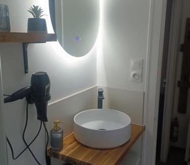 LʼAiguillon-sur-Mer House | Maison de vacances face plan d'eau classée