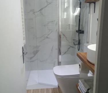 LʼAiguillon-sur-Mer House | Maison de vacances face plan d'eau classée