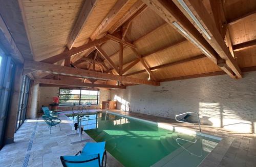 Saint-Victeur House | MAISON DE VACANCES AVEC PISCINE INTERIEURE - Le Grand Champagne