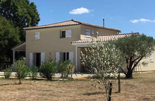 Les Vans House | Maison de Vacances Avec Piscine Proche du Village des Vans au Cœur des Cévennes