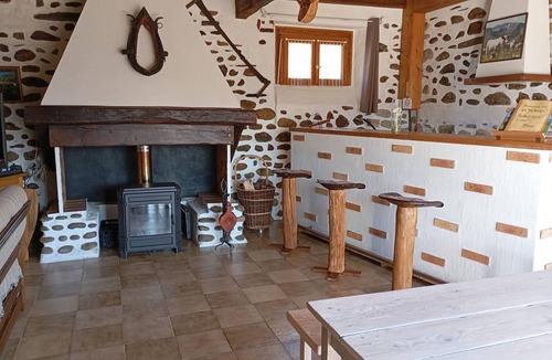 Tilhouse House | Maison de Vacances Avec Piscine et Magnifique vue sur Pyrénées