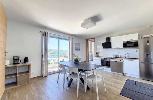 Bilieu House | Maison de Vacances Avec une vue Exceptionnelle sur lac de Paladru