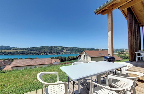 Bilieu House | Maison de Vacances Avec une vue Exceptionnelle sur lac de Paladru