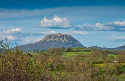 Messeix House | Maison de vacances avec piscine