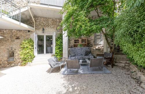 Gras House | Maison De Vacances Avec Piscine