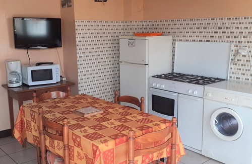 Peyrusse House | Maison de vacances - Cantal