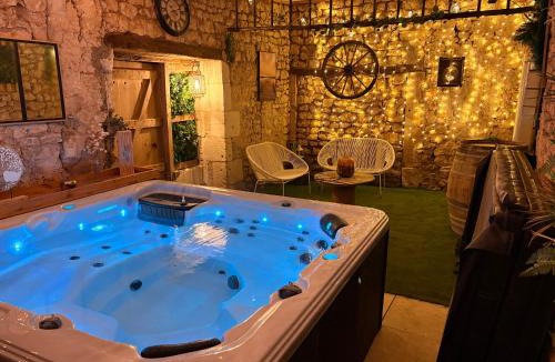 Gemozac House | maison de vacances de 16 a 22 personnes