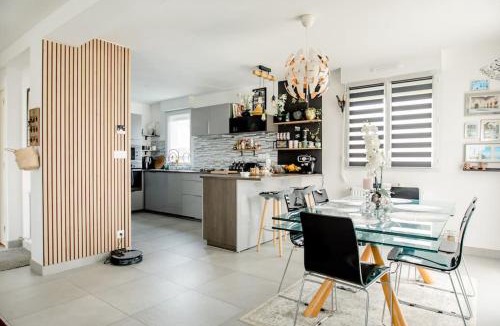 Miniac-Morvan House | Maison de Vacances Familiale à 15 minutes de Saint-Malo