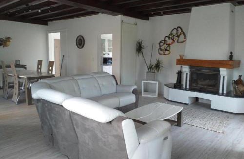 Seyresse House | MAISON de VACANCES